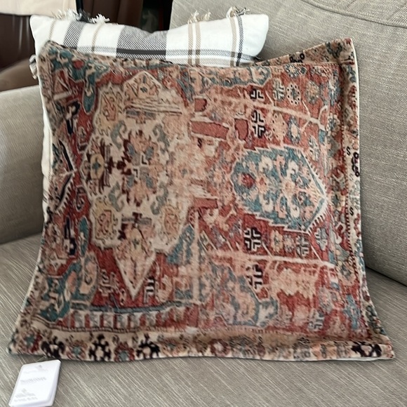 Pottery Barn Accents Pottery Barn Basilia Pillow Cover New With